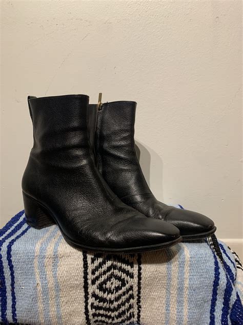 Yves Saint Laurent YSL Johnny Boots 